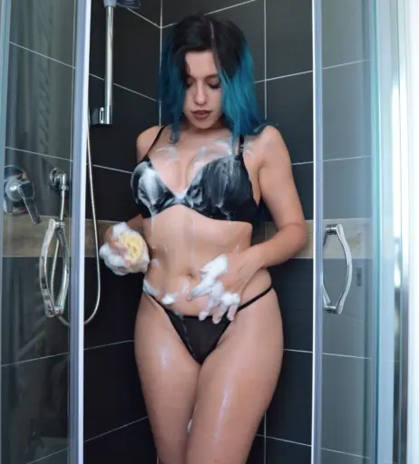 Image 23835350 from Krisfits (Italian Streamer)