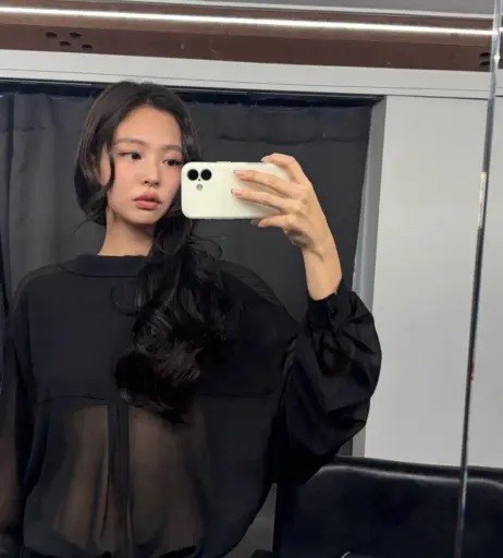Image 23837931 from Jennie | BLΛƆKPIИK (Blackpink)