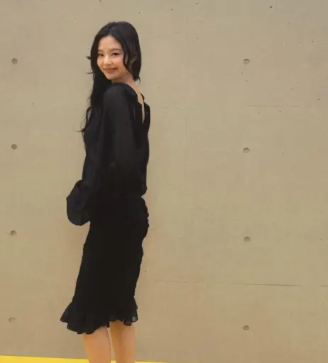 Image 23837945 from Jennie | BLΛƆKPIИK (Blackpink)