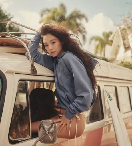 Image 23837866 from Jennie | BLΛƆKPIИK (Blackpink)