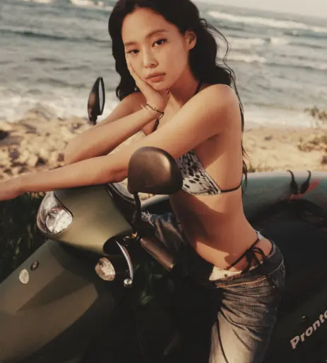 Image 23837865 from Jennie | BLΛƆKPIИK (Blackpink)