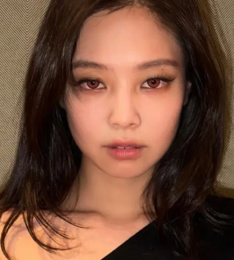 Image 23837482 from Jennie | BLΛƆKPIИK (Blackpink)