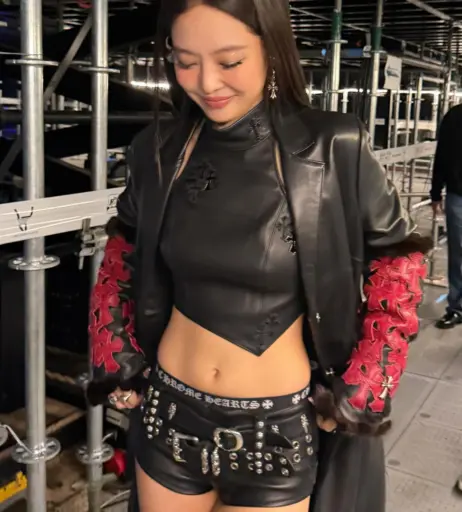 Image 23837172 from Jennie | BLΛƆKPIИK (Blackpink)