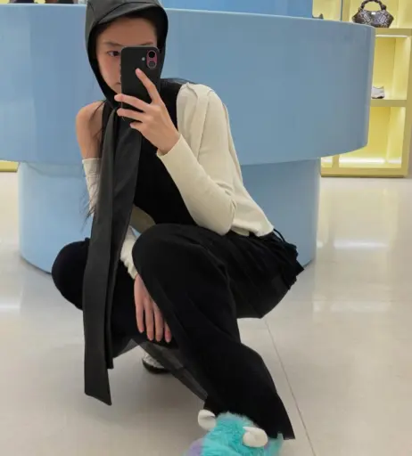 Image 23837043 from Jennie | BLΛƆKPIИK (Blackpink)