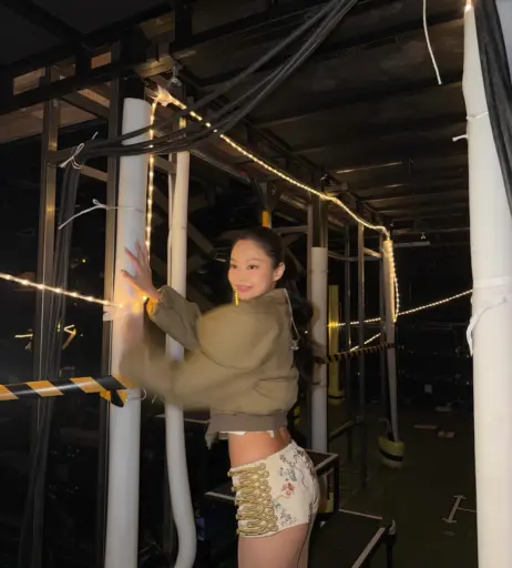 Image 23837383 from Jennie | BLΛƆKPIИK (Blackpink)