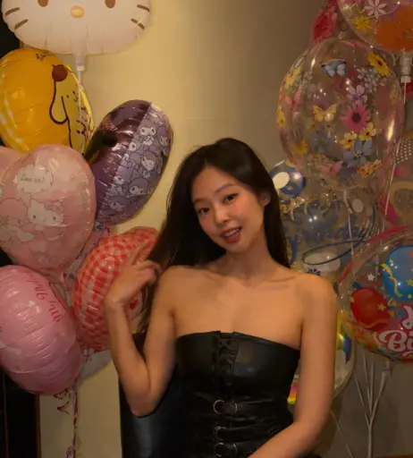 Image 23837312 from Jennie | BLΛƆKPIИK (Blackpink)