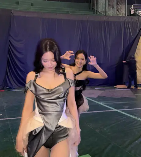 Image 23837366 from Jennie | BLΛƆKPIИK (Blackpink)