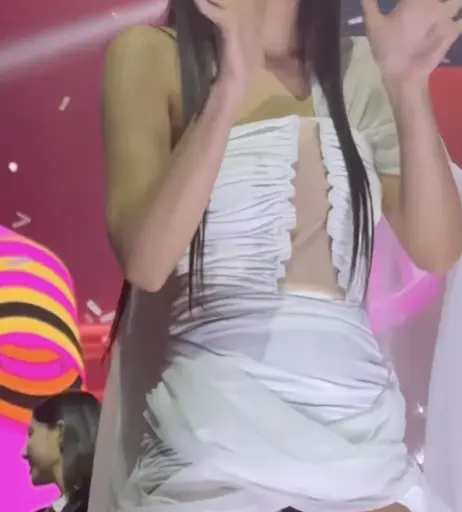 Image 23836922 from Jennie | BLΛƆKPIИK (Blackpink)