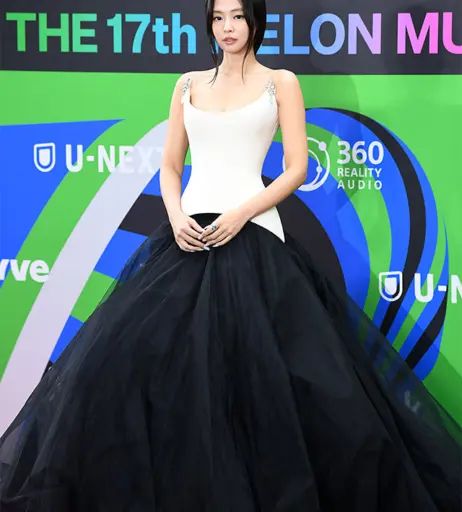 Image 23836901 from Jennie | BLΛƆKPIИK (Blackpink)