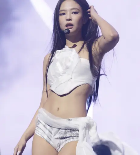 Image 23836938 from Jennie | BLΛƆKPIИK (Blackpink)
