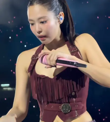 Image 23836827 from Jennie | BLΛƆKPIИK (Blackpink)