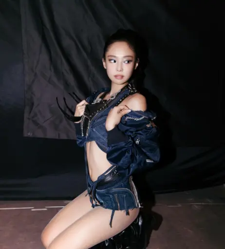 Image 23836850 from Jennie | BLΛƆKPIИK (Blackpink)