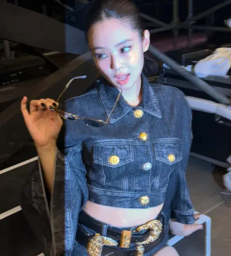 Image 23836875 from Jennie | BLΛƆKPIИK (Blackpink)