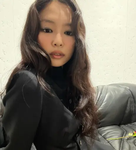 Image 23836580 from Jennie | BLΛƆKPIИK (Blackpink)