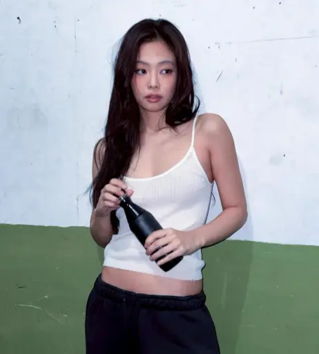Image 23836533 from Jennie | BLΛƆKPIИK (Blackpink)
