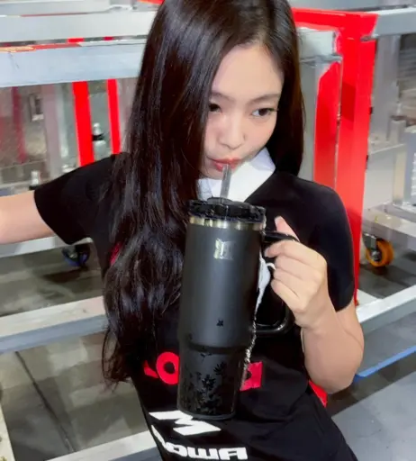 Image 23836537 from Jennie | BLΛƆKPIИK (Blackpink)