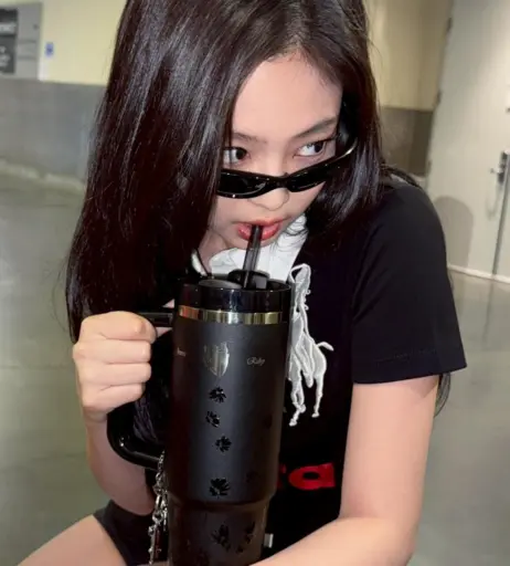 Image 23836539 from Jennie | BLΛƆKPIИK (Blackpink)