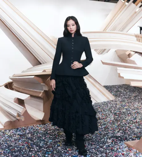 Image 23836563 from Jennie | BLΛƆKPIИK (Blackpink)