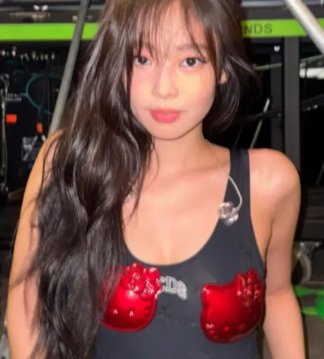 Image 23836487 from Jennie | BLΛƆKPIИK (Blackpink)