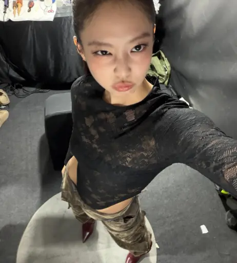 Image 23836782 from Jennie | BLΛƆKPIИK (Blackpink)