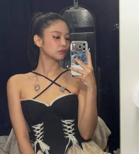Image 23836700 from Jennie | BLΛƆKPIИK (Blackpink)