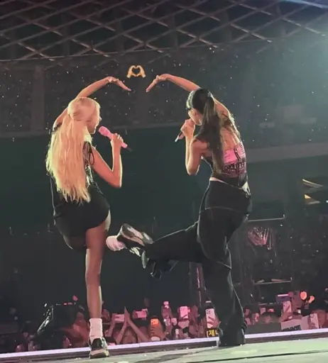 Image 23836707 from Jennie | BLΛƆKPIИK (Blackpink)