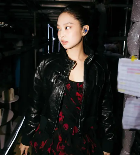 Image 23836734 from Jennie | BLΛƆKPIИK (Blackpink)
