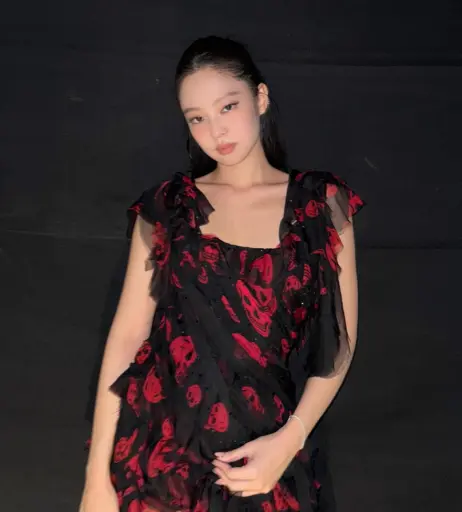 Image 23836746 from Jennie | BLΛƆKPIИK (Blackpink)