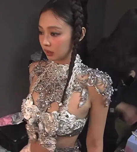Image 23836693 from Jennie | BLΛƆKPIИK (Blackpink)