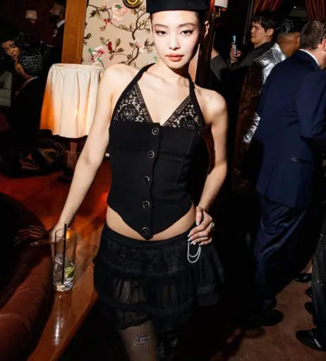 Image 23836159 from Jennie | BLΛƆKPIИK (Blackpink)
