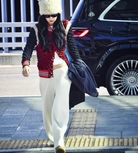 Image 23836011 from Jennie | BLΛƆKPIИK (Blackpink)