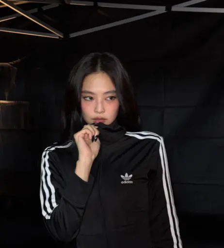 Image 23836385 from Jennie | BLΛƆKPIИK (Blackpink)