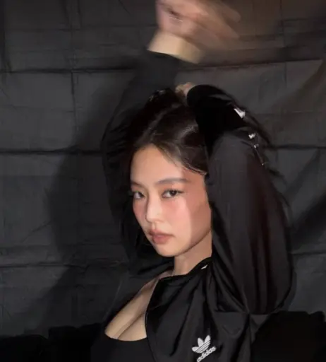 Image 23836384 from Jennie | BLΛƆKPIИK (Blackpink)