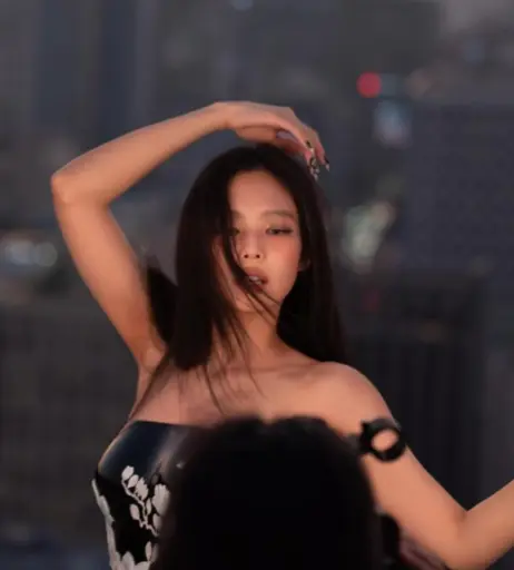 Image 23836344 from Jennie | BLΛƆKPIИK (Blackpink)