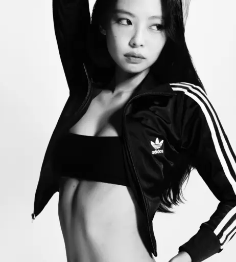Image 23836372 from Jennie | BLΛƆKPIИK (Blackpink)