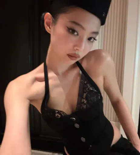 Image 23836240 from Jennie | BLΛƆKPIИK (Blackpink)