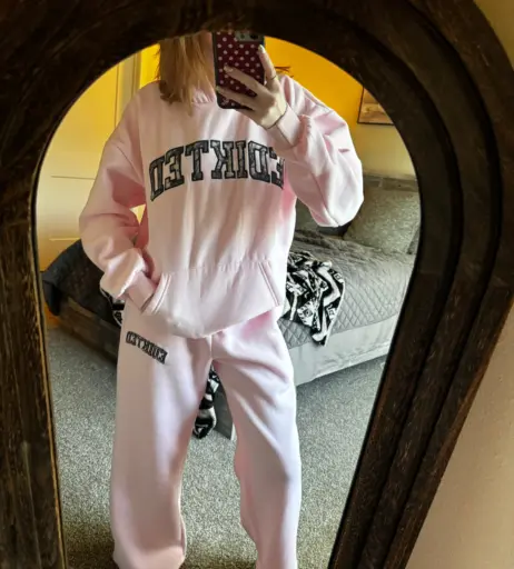 Image 23805624 from Makenna Kelly / Lifewithmak