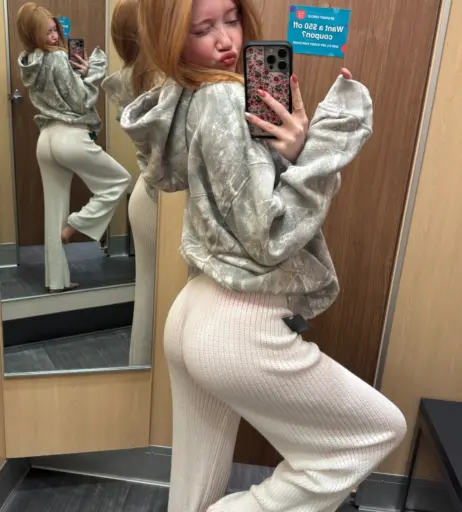 Image 23805300 from Makenna Kelly / Lifewithmak