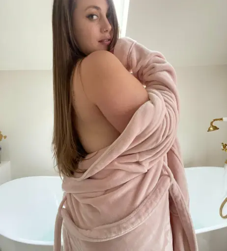 Image 23886951 from Lillias Right