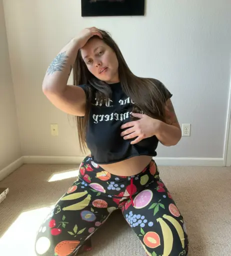 Image 23886979 from Lillias Right