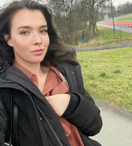 Image 2377497 from Luisa Laurent