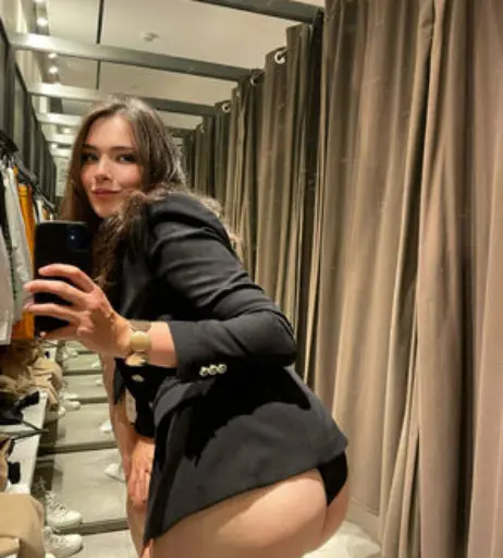 Image 2377000 from Luisa Laurent