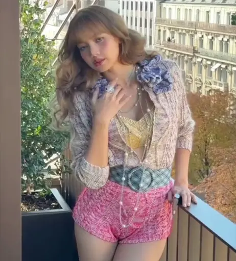 Image 23657925 from Lisa | BLΛƆKPIИK (Blackpink)