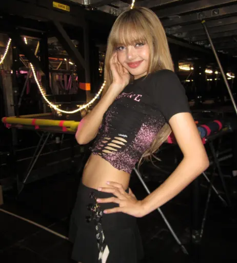 Image 23657582 from Lisa | BLΛƆKPIИK (Blackpink)