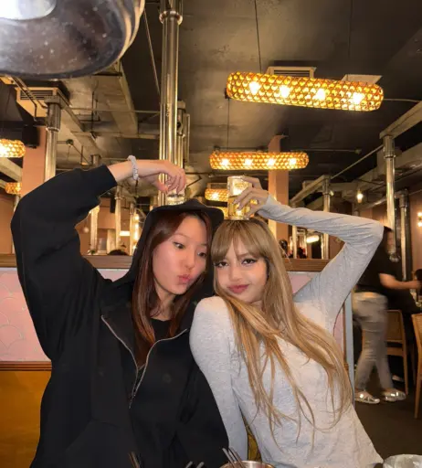 Image 23657521 from Lisa | BLΛƆKPIИK (Blackpink)