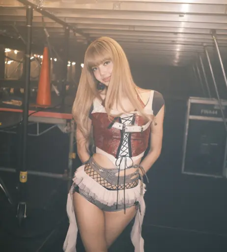 Image 23657500 from Lisa | BLΛƆKPIИK (Blackpink)
