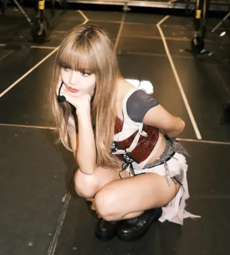 Image 23657469 from Lisa | BLΛƆKPIИK (Blackpink)