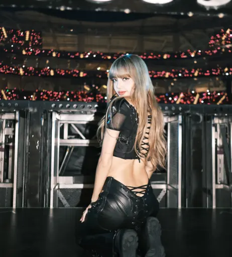 Image 23657471 from Lisa | BLΛƆKPIИK (Blackpink)