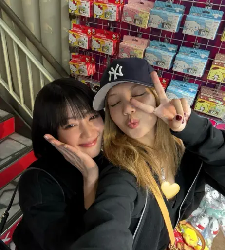 Image 23657687 from Lisa | BLΛƆKPIИK (Blackpink)