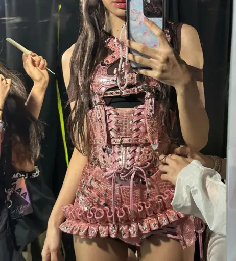 Image 23657003 from Lisa | BLΛƆKPIИK (Blackpink)